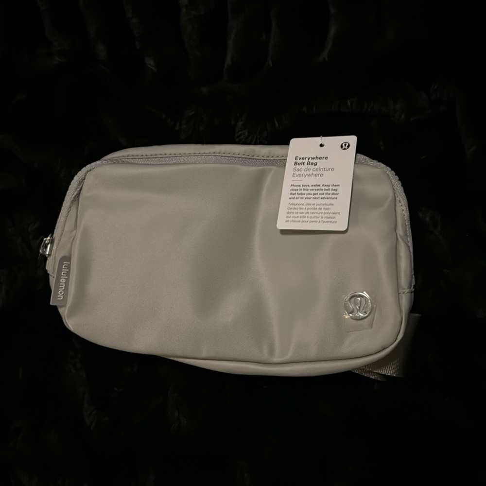 Lululemon Everywhere Belt Bag 1L NWT